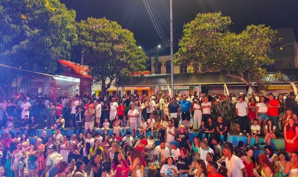 Show da virada celebra a chegada do Ano Novo em Ibiúna